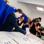 Cum și-a făcut apariția iubita lui Nicușor Dan, Mirabela Grădinaru, la vot