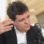 Cum și-a făcut apariția iubita lui Nicușor Dan, Mirabela Grădinaru, la vot