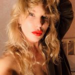 Recunosti fetita din imagine 27