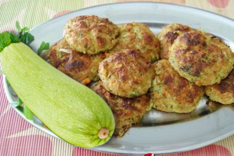 Rețete cu dovlecei, perfecte pentru vară. Sunt delicioase, se prepară ușor și nu petreci mult timp lângă aragaz