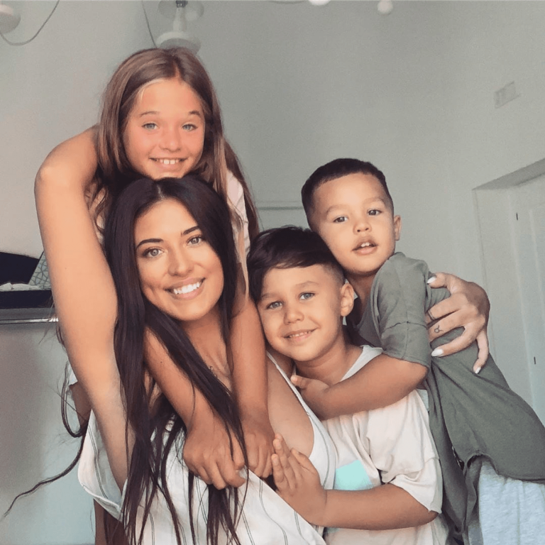 Alex Velea a explicat de ce Antonia nu mai poate rămâne însărcinată. ”Își riscă sănătatea!”