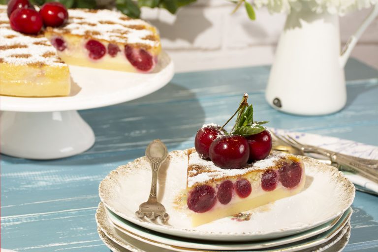 Cheesecake cu cireșe. Rețeta ideală pentru un desert delicios de vară