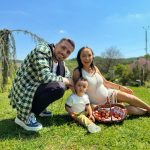 Cine sunt nasii de botez ai lui Isaia, cel de-al doilea copil al Vladutei Lupau 17