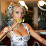 Top 5 vedete din Romania inzestrate de Mama Natura 17