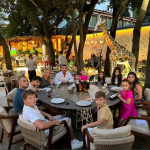 Cristi Borcea alături de toți copiii lui