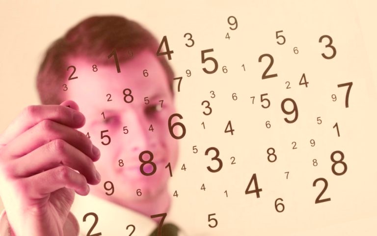 Previziuni zilnice numerologie: sâmbătă, 24 august 2024. De ce număr să te ferești azi