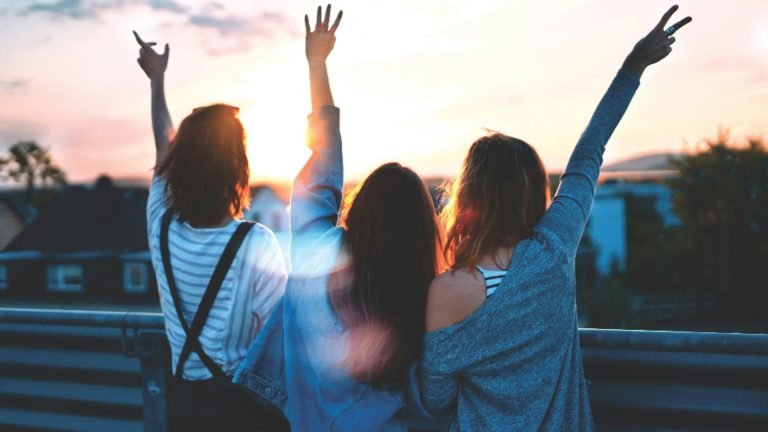 3 zodii care nu își trădează niciodată prietenii. Ei sunt loialii zodiacului