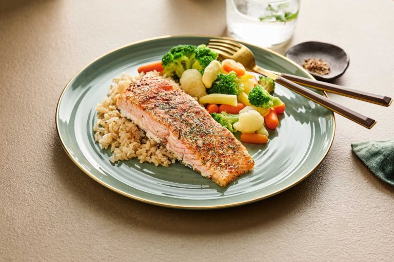 Ce alimente este bine să consumi la cină. Te ajută să dormi mai bine