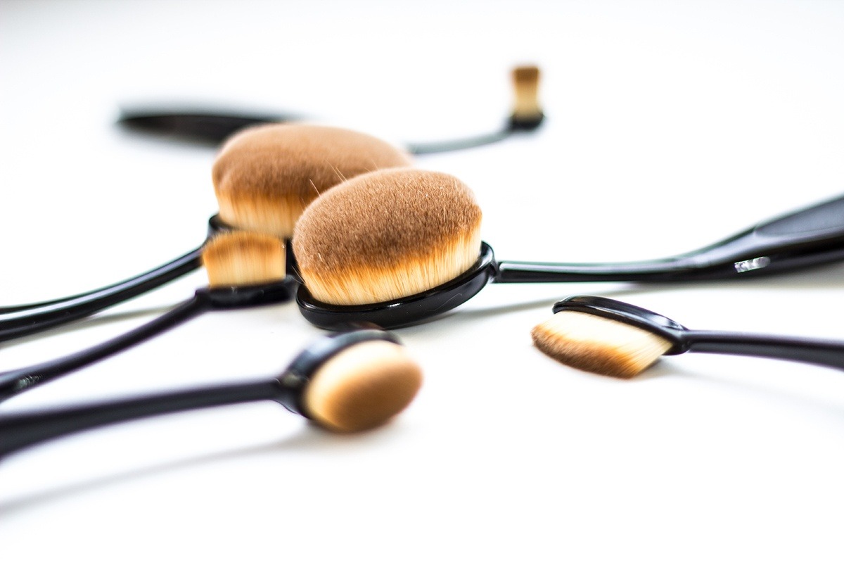 Ce pensule folosim pentru machiaj
