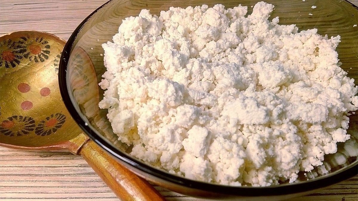 Cum se face brânza de vaci