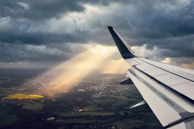 De ce zborurile dus-întors nu durează la fel. Explicația e simplă