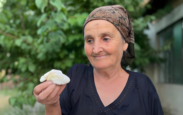 Desert de poveste: Plăcintă cu gutui după rețeta tradițională a bunicii Gherghina de pe TikTok