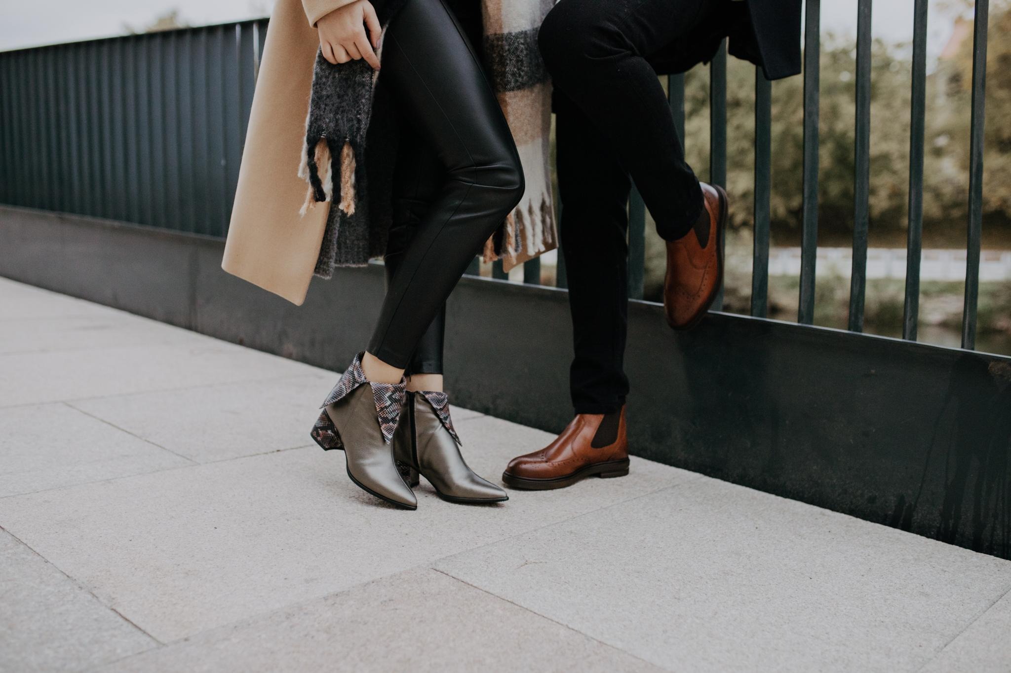 Ce încălțăminte se poartă în 2025