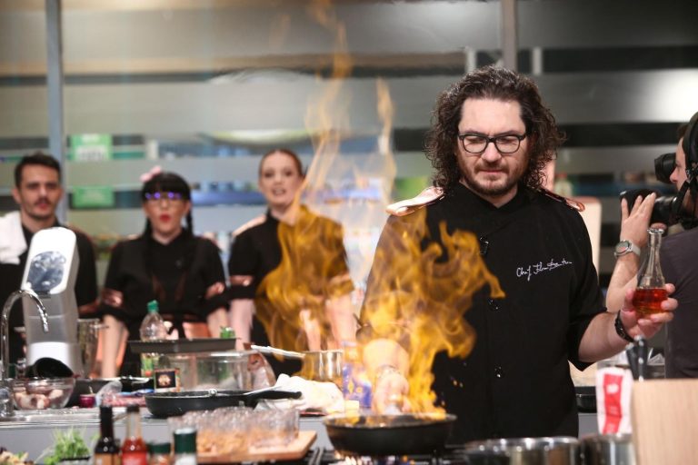Cum a descoperit chef Florin pasiunea pentru gătit. Secretele din bucătăria familiei Dumitrescu