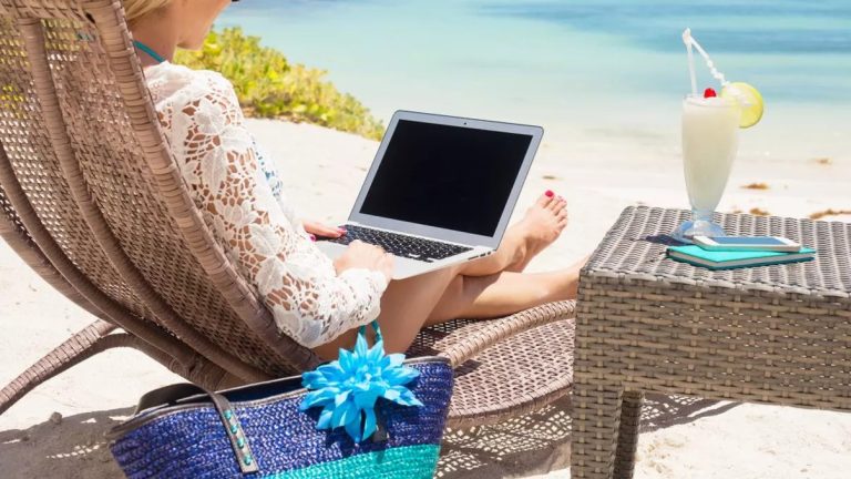 Destinații perfecte pentru cei care lucrează remote. Oaze perfecte pentru muncă și relaxare