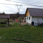 Casa în care locuiesc Ramona, Eva și tatăl fetiței născute ca printr-o minune / Foto: Ego