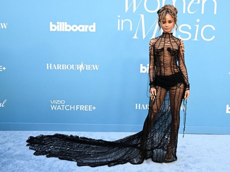 Moda și muzica se întâlnesc pe covorul roșu la Billboard Women in Music 2025. Tyla a strălucit în Jean Paul Gaultier GALERIE FOTO