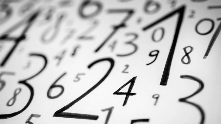 Previziuni numerologice zilnice, 18 iulie, vineri. Vibrația zilei aduce motivație, curaj și un nou început emoțional sau profesional