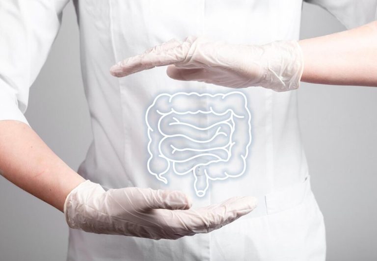 Cum să previi cancerul de colon. Sfaturi de la un specialist în microbiomul intestinal