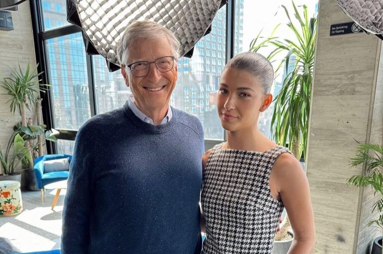 Fiica lui Bill Gates spune că tatăl ei s-a opus ideii de a abandona facultatea pentru a deschide propria afacere