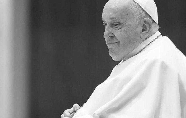 Trupul Papei Francisc, relocat într-un loc sacru din Bazilica Sfântul Petru