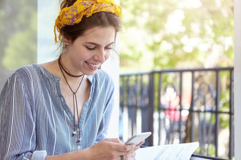 Urări și mesaje de Sfântul Gheorghe 2025. Cui îi spunem „La mulți ani” pe 23 aprilie