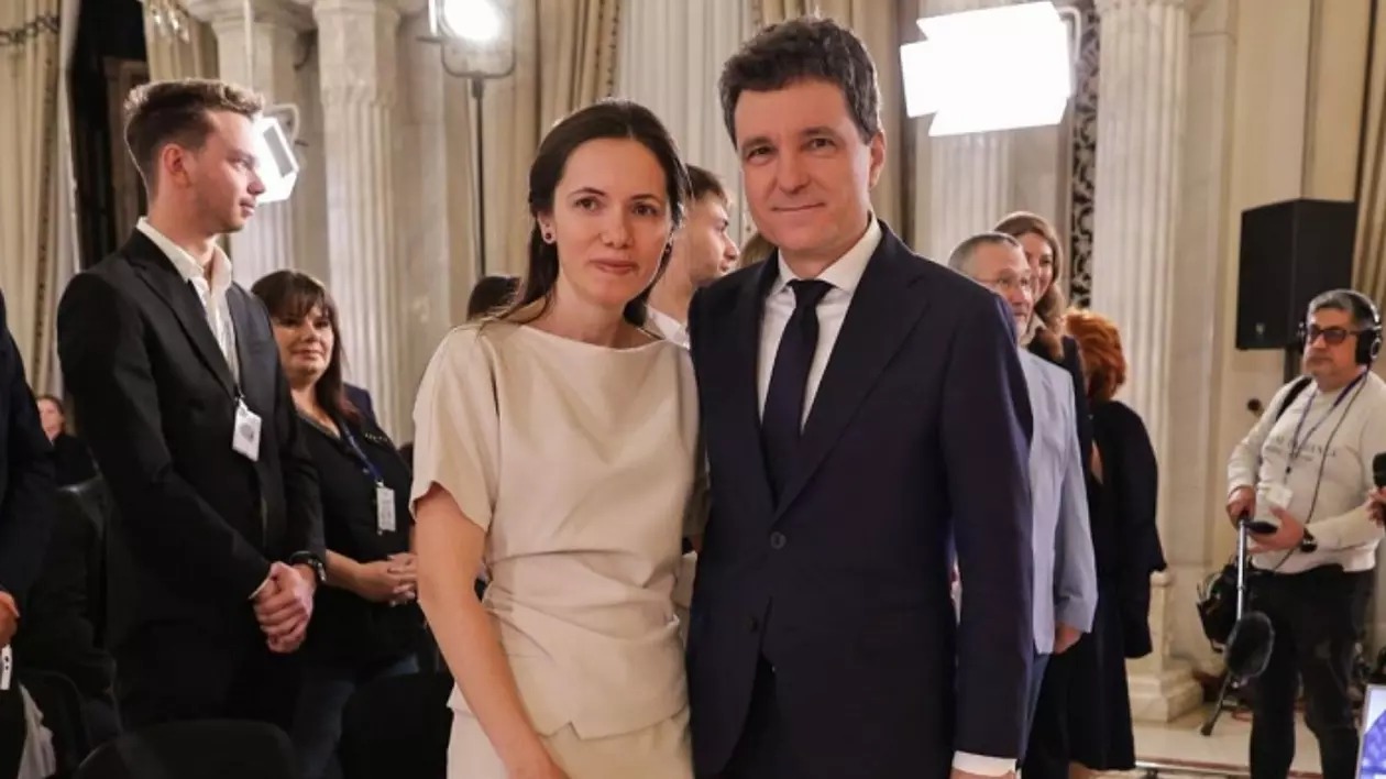 Mirabela Grădinaru, absentă de la ceremonia de investire al lui Nicușor Dan