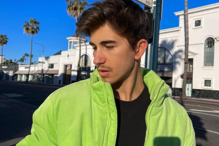 Are sau nu o relație Sebastian Dobrincu? ”Nu îți poți programa iubiri!” Unde îl găsești aproape mereu pe fostul jurat de la Imperiul Leilor EXCLUSIV