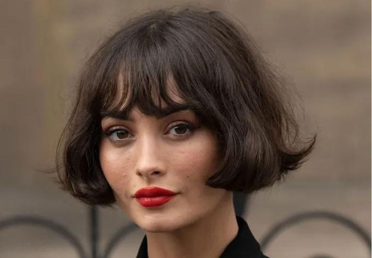 Coafura anilor ’60 revine în trend. „Pageboy Bob” face senzație în 2025