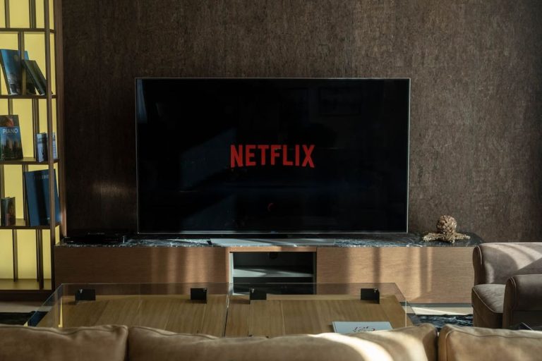 Ce vezi pe Netflix în iulie 2025? Filme și seriale pentru orice preferință
