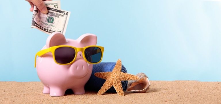 Cum să economisești bani în vacanță? 8 sfaturi simple