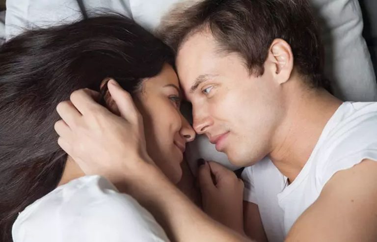 O practică sexuală tot mai frecventă printre tineri poate provoca leziuni grave. Specialiștii trag un semnal de alarmă