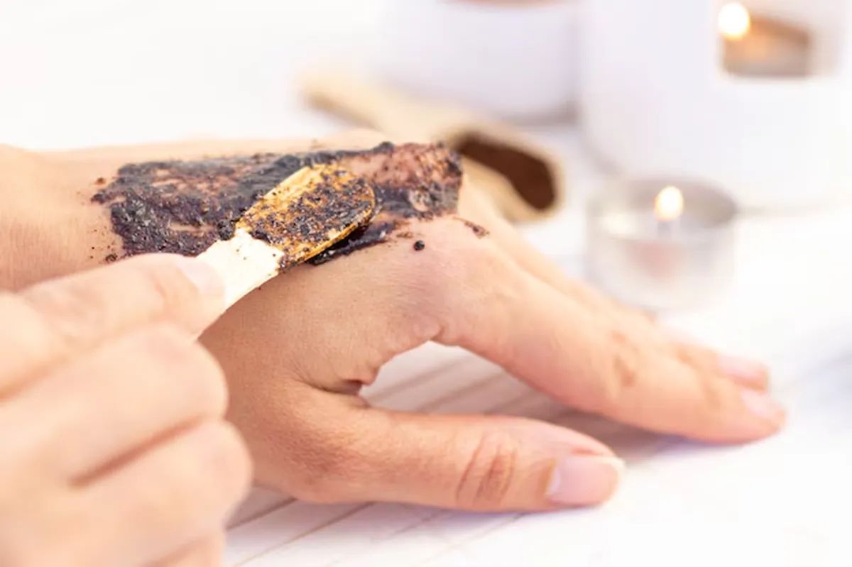 Scrub din cafea cu zahăr