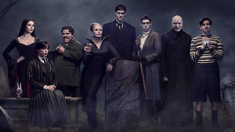 Wednesday se întoarce cu o poveste plină de mistere supranaturale. Fanii din România vor avea parte de o supriză de proporții
